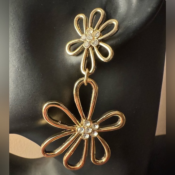 Gold Flower Drop Earrings - Picture 2 of 3
